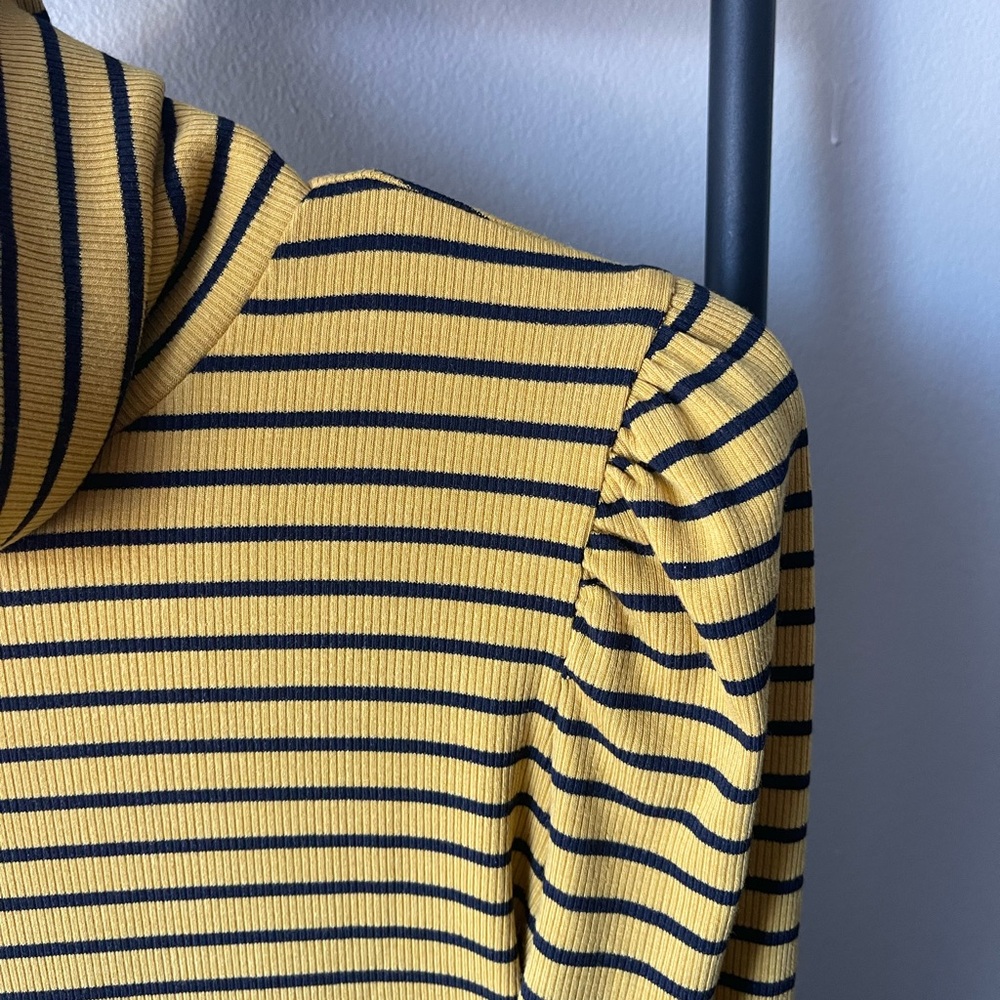 Talbots Yellow & Black Striped Turtleneck Sweater
Medium - New without tags! - Picture 5 of 8